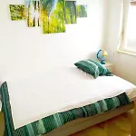 Apartment Pomalo Retreat, Your Calm Escape Near The City, Sunlit Terrace, Space & Comfort And Parking *
