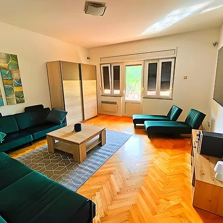 Pomalo Retreat Apartment *