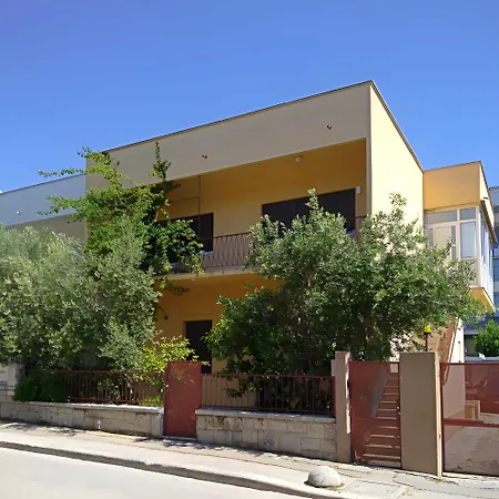 아파트 Pomalo Retreat, Your Calm Escape Near The City, Sunlit Terrace, Space & Comfort And Parking 스플리트