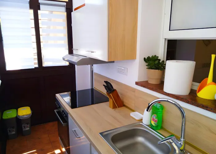 Pomalo Retreat, Your Calm Escape Near The City, Sunlit Terrace, Space & Comfort And Parking *