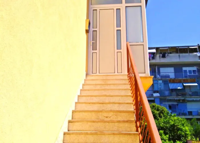 Lägenhet Pomalo Retreat, Your Calm Escape Near The City, Sunlit Terrace, Space & Comfort And Parking Split