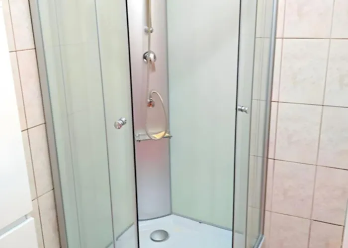 Pomalo Retreat, Your Calm Escape Near The City, Sunlit Terrace, Space & Comfort And Parking Lägenhet Split